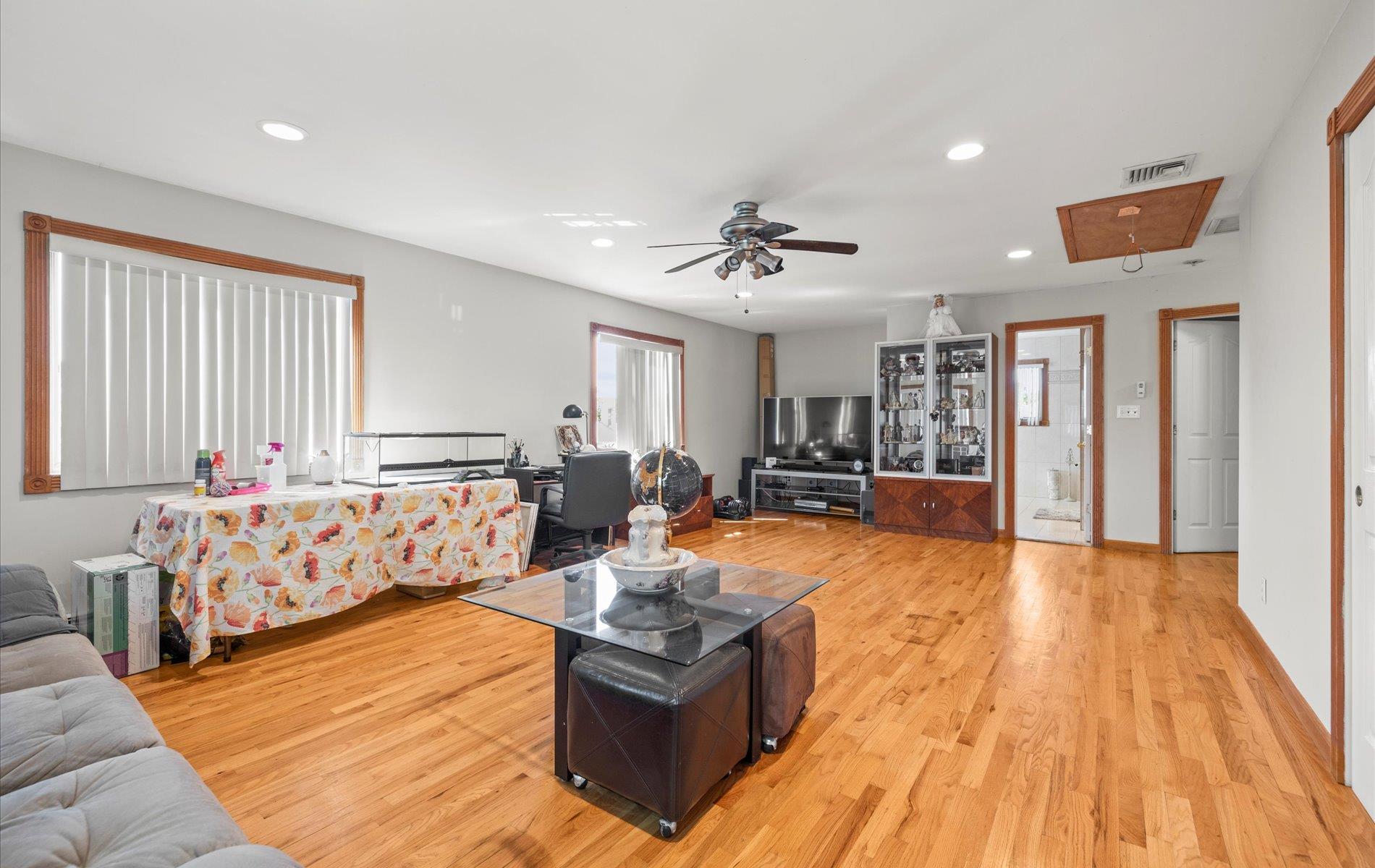 2730 Court Street, Bellmore, New York image 18