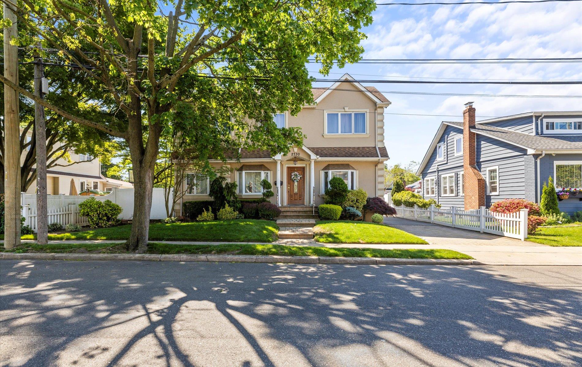 2730 Court Street, Bellmore, New York image 32