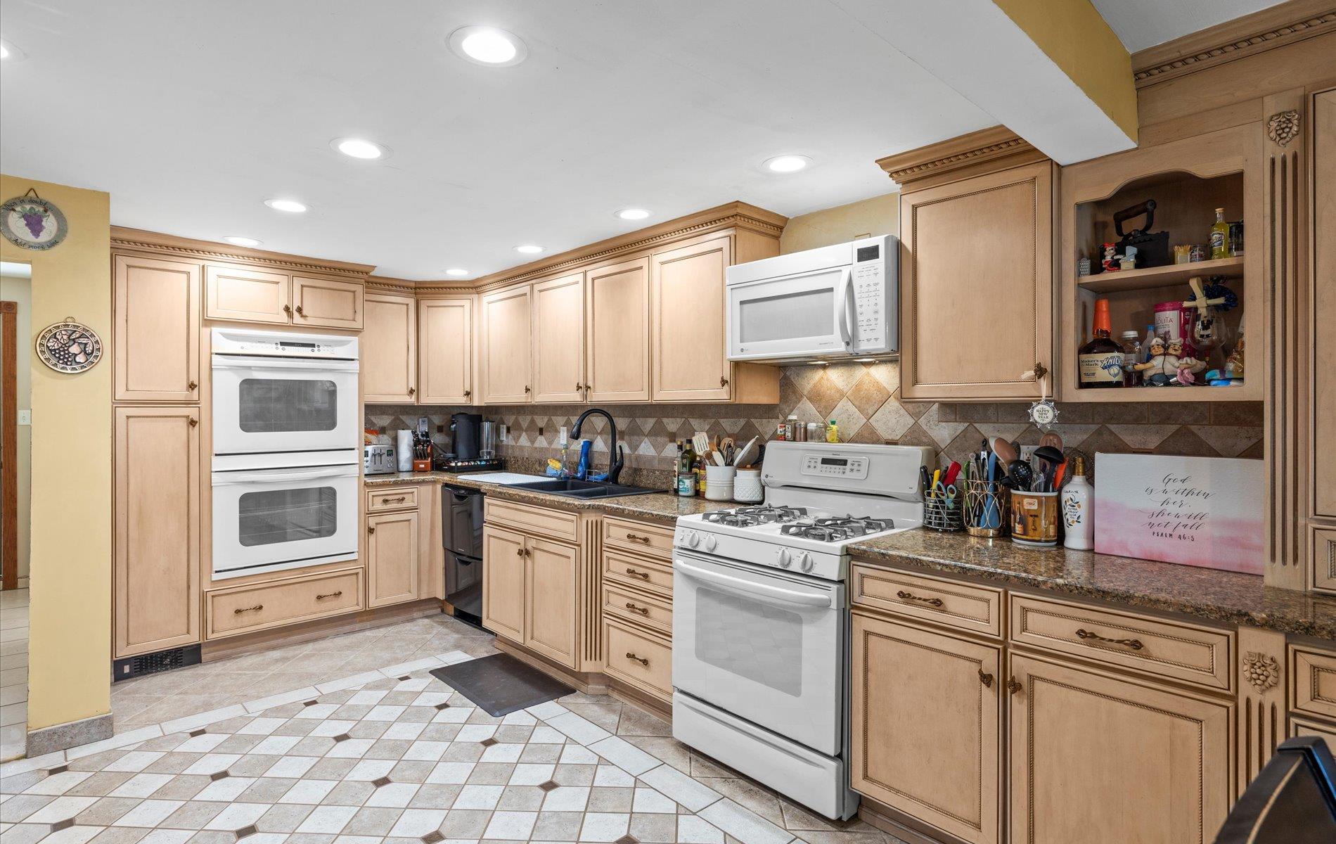 2730 Court Street, Bellmore, New York image 10