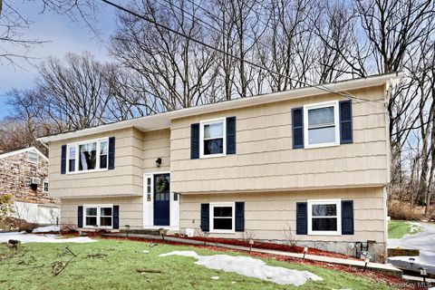 Homes For Sale - 302 Old Haverstraw Road<br/> Congers, NY 10920