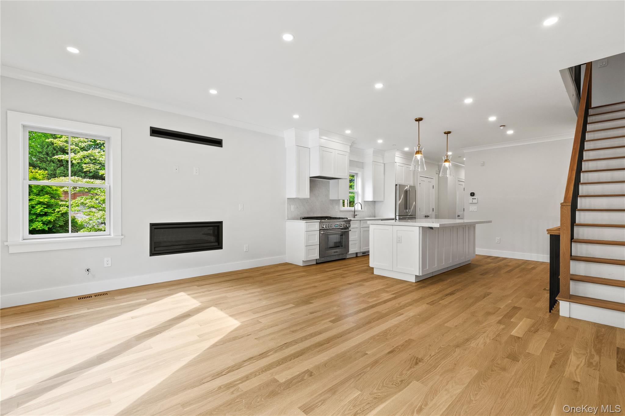 86 B Maple Street