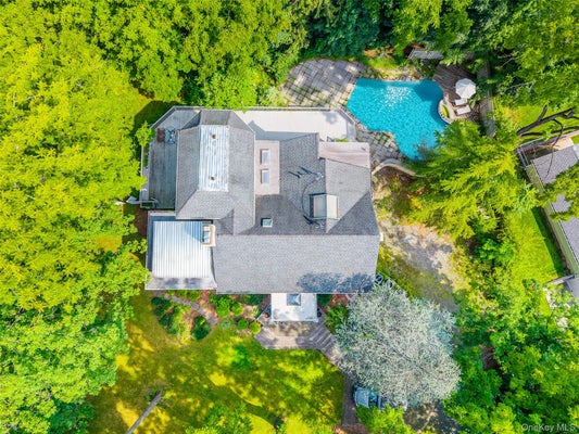 6 THE MAPLES, ROSLYN, NY 11576 - Image 8cfaed942ce8a3e0529e9b9c7f24b6af/2342603071