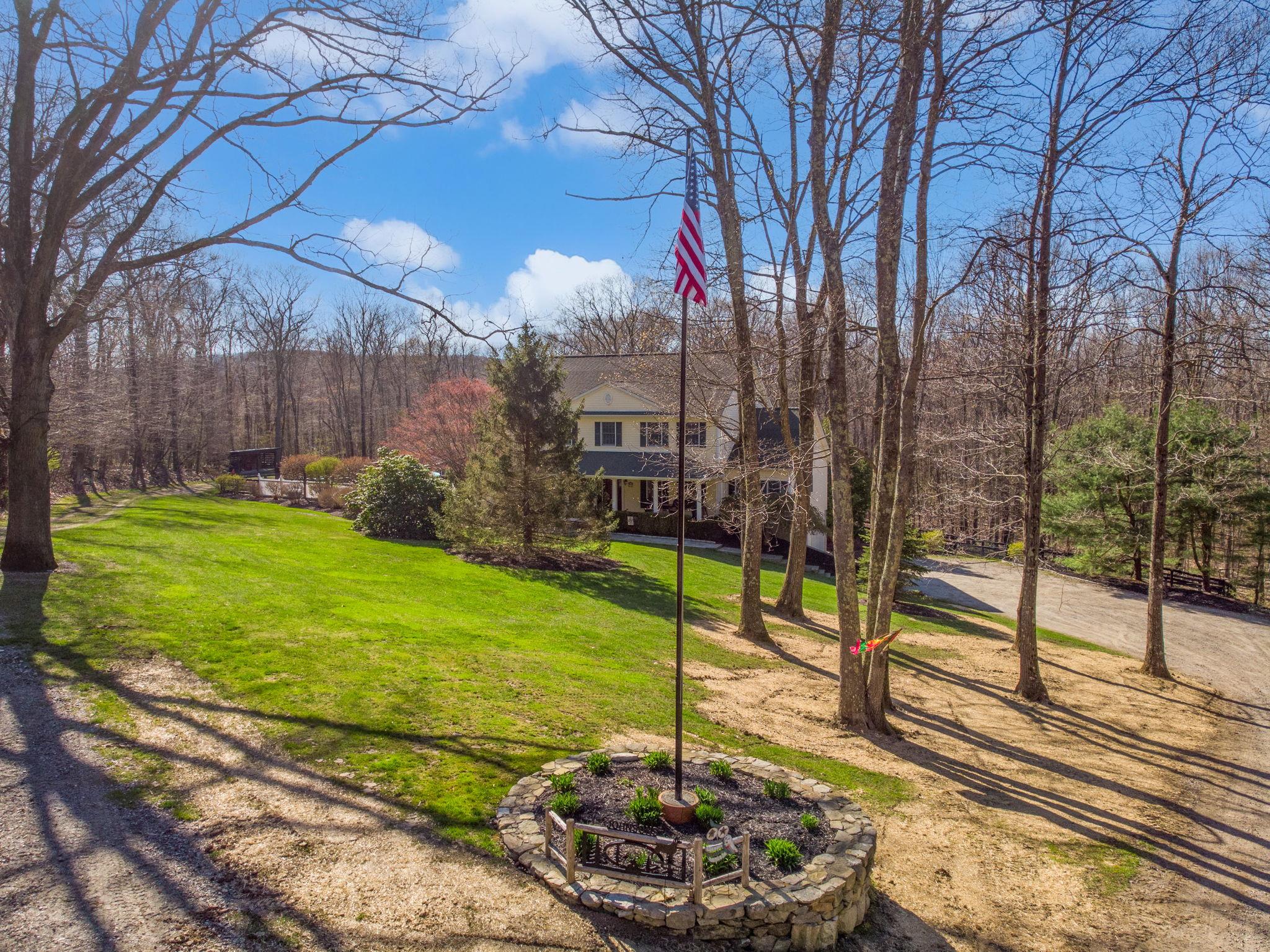 14 Little Pond Road, Pawling, New York image 3