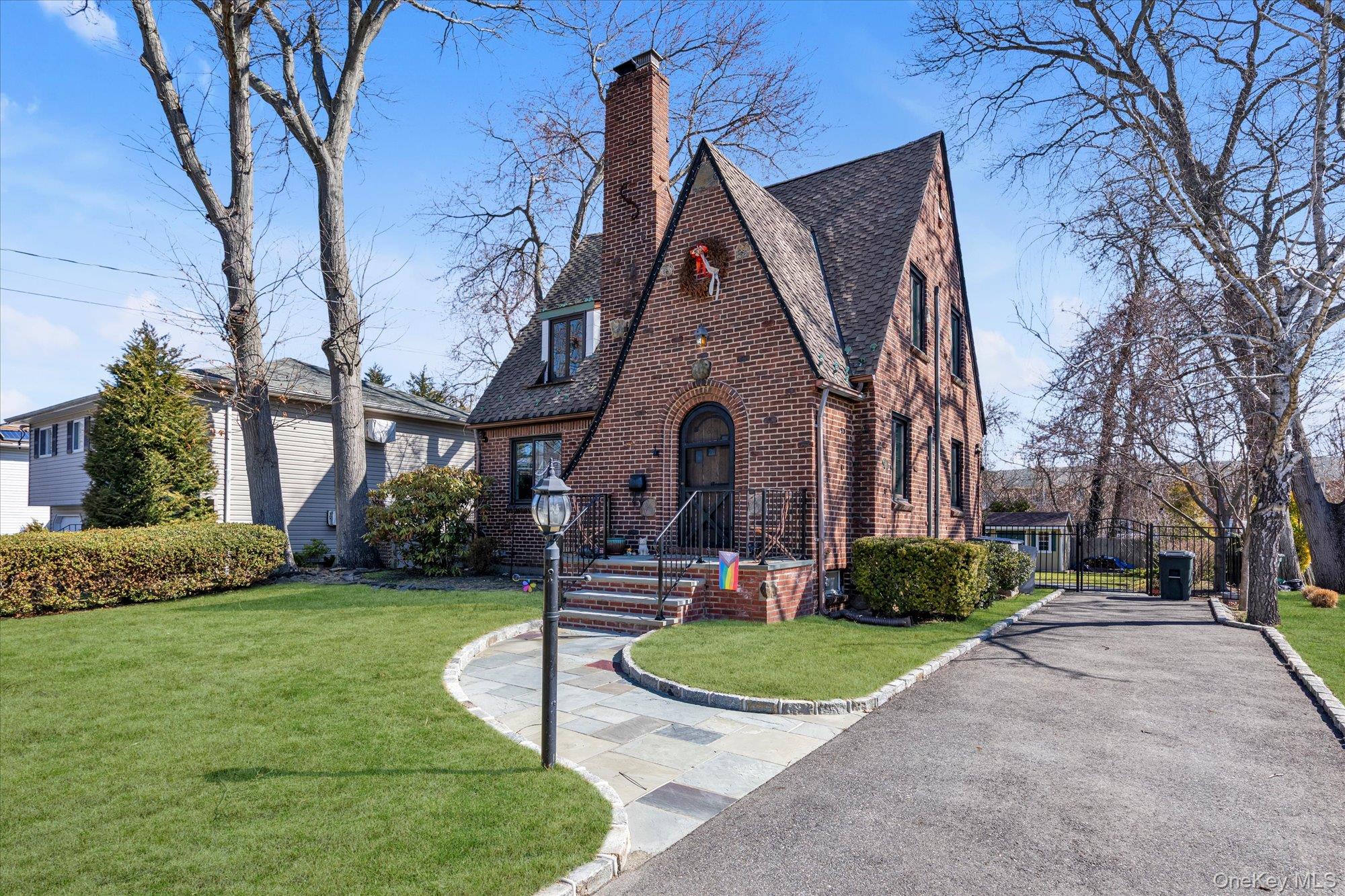 61 Livingston Avenue