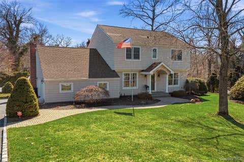 Homes For Sale - 12 Fairway Drive<br/> Middle Island, NY 11953