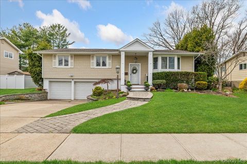 9 Delaware Avenue, Jericho, NY 11753 - MLS#: 983069