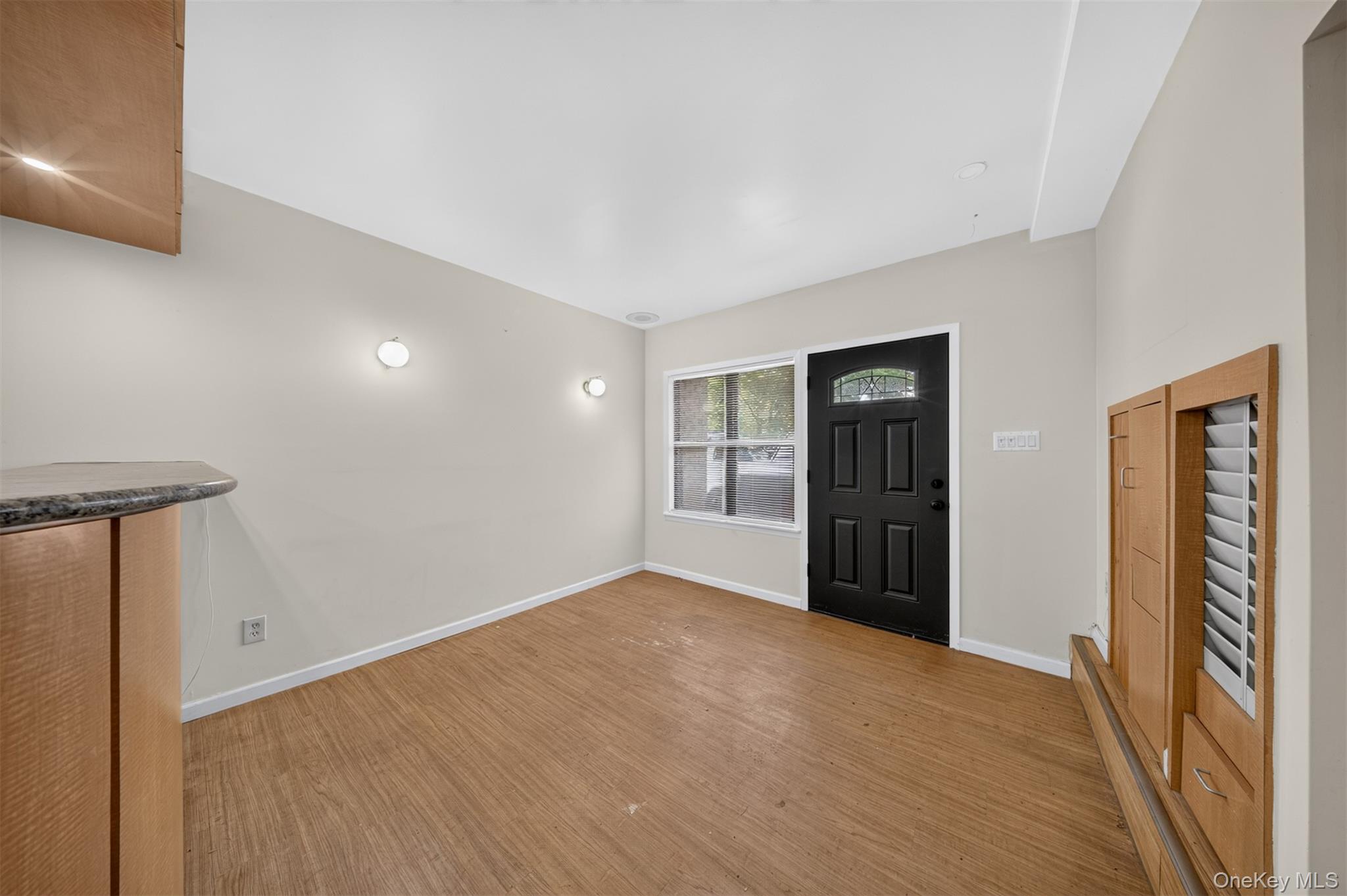 143-27 Roosevelt Ave