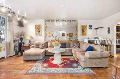 Multifamily For Sale - 1529 Hammersley Avenue<br/> Bronx, NY 10469