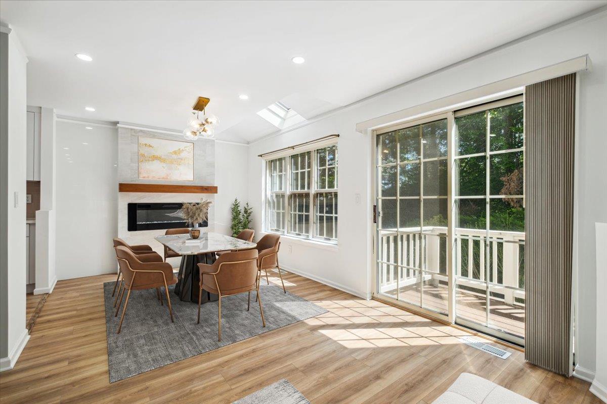 1601 Pondcrest Lane, White Plains, New York image 9