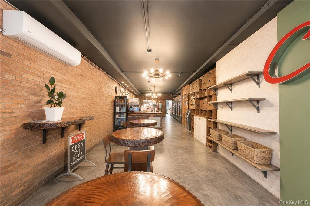 10 Bay Ridge Avenue