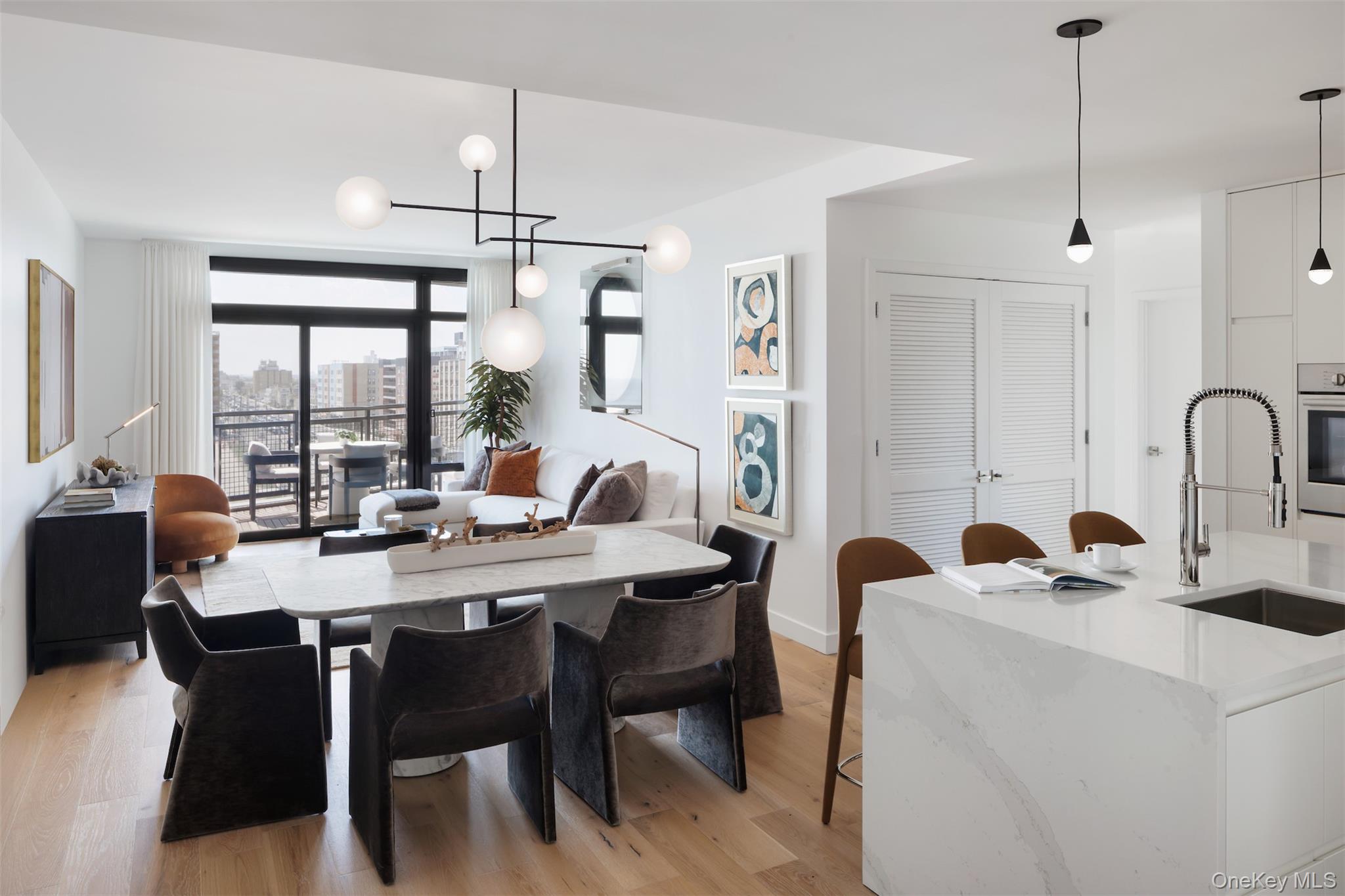 140 Boardwalk 1011B