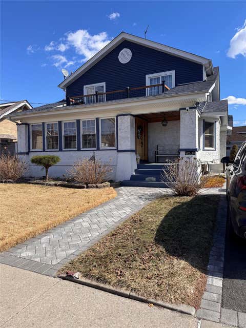 Multifamily For Sale - 18718 Hilburn Avenue<br/> Saint Albans, NY 11412