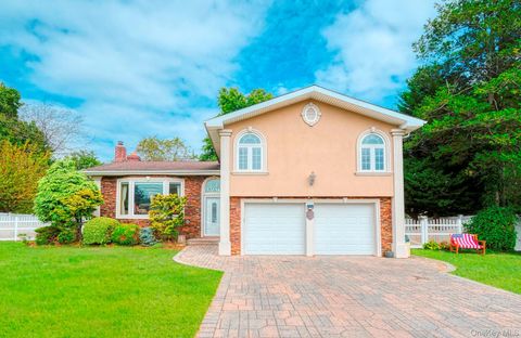 7 Maxwell Drive, Westbury, NY 11590 - MLS#: 911663