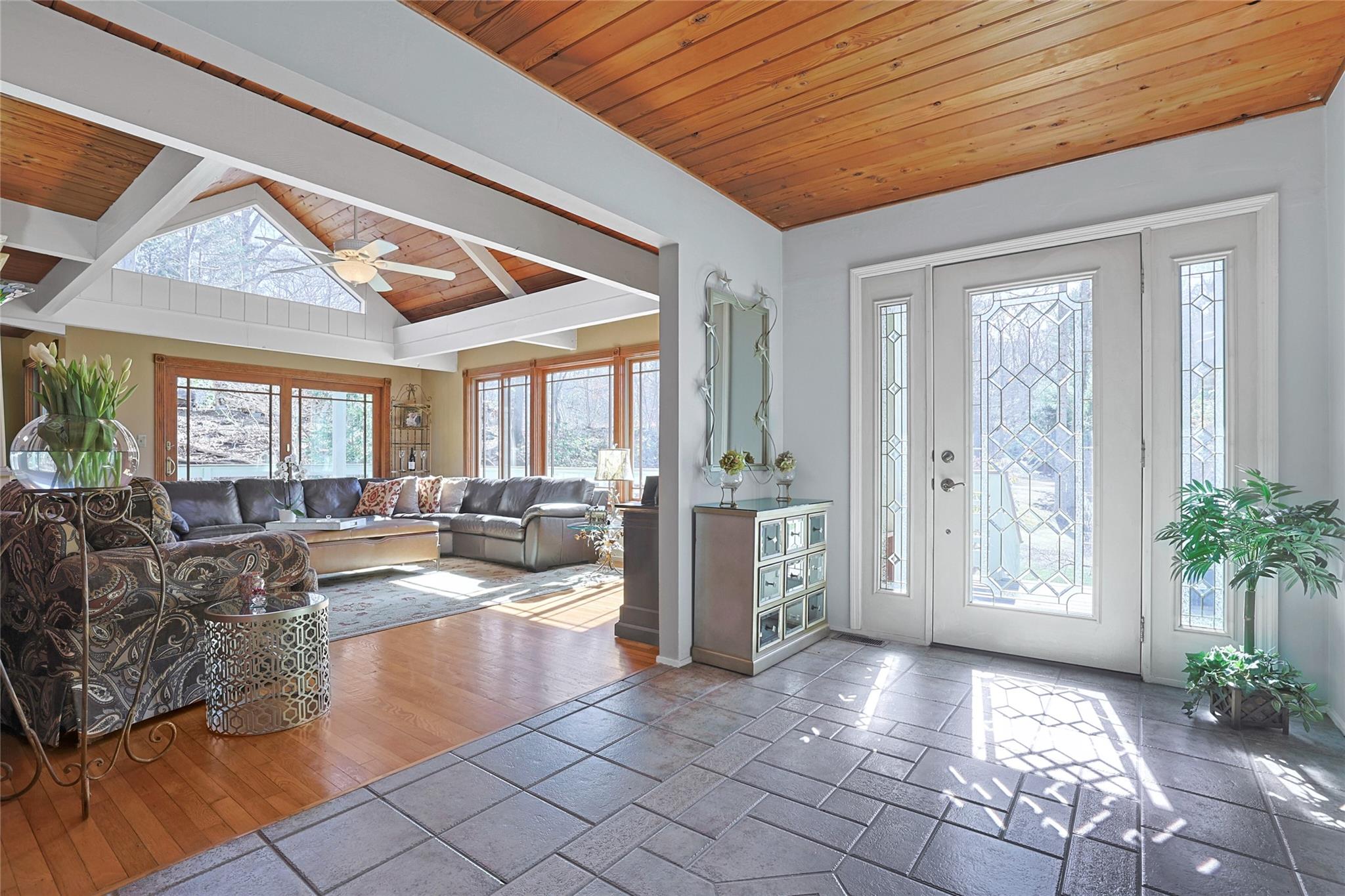 64 Stornowaye Street, Chappaqua, New York image 5