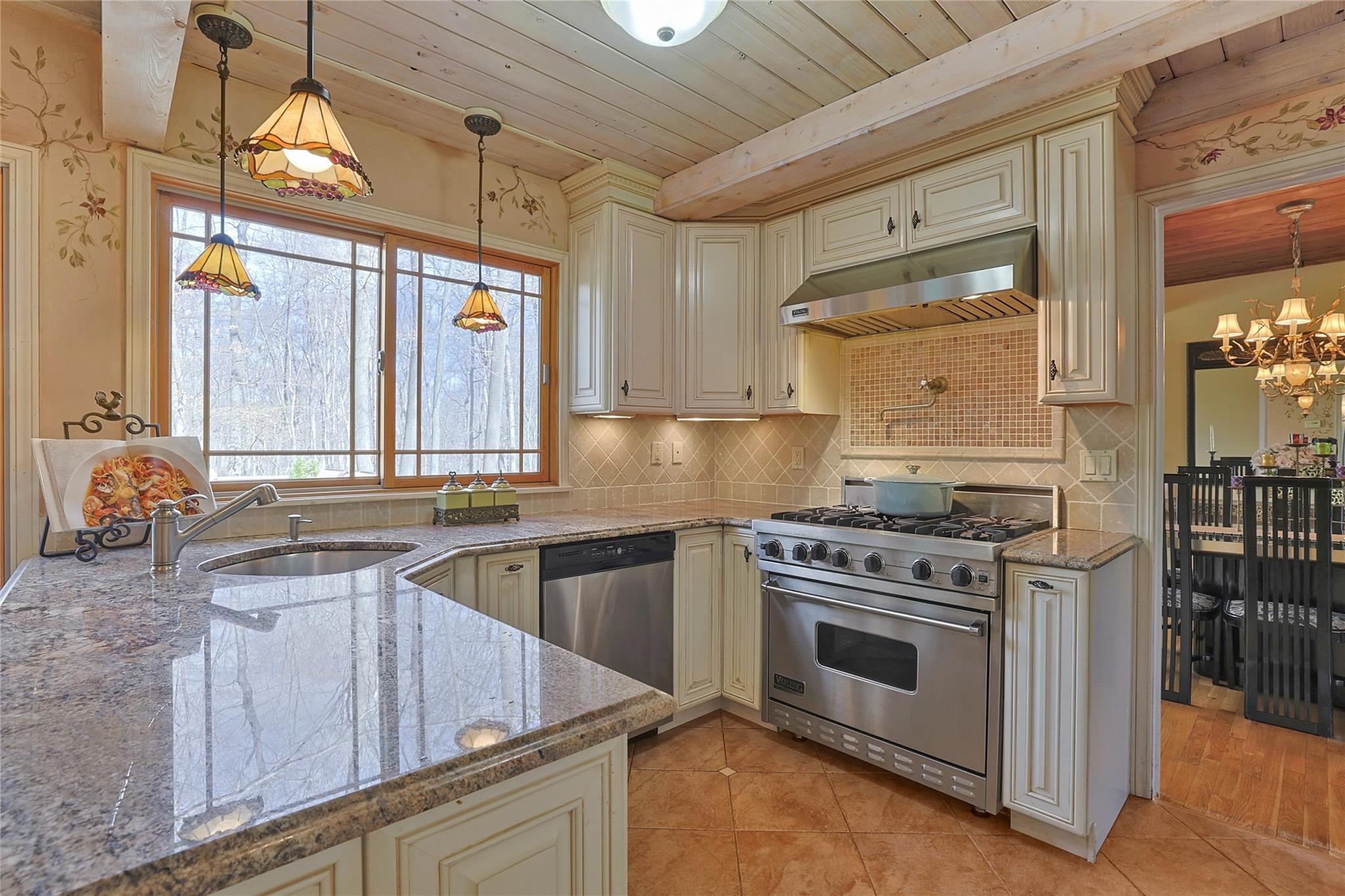 64 Stornowaye Street, Chappaqua, New York image 13