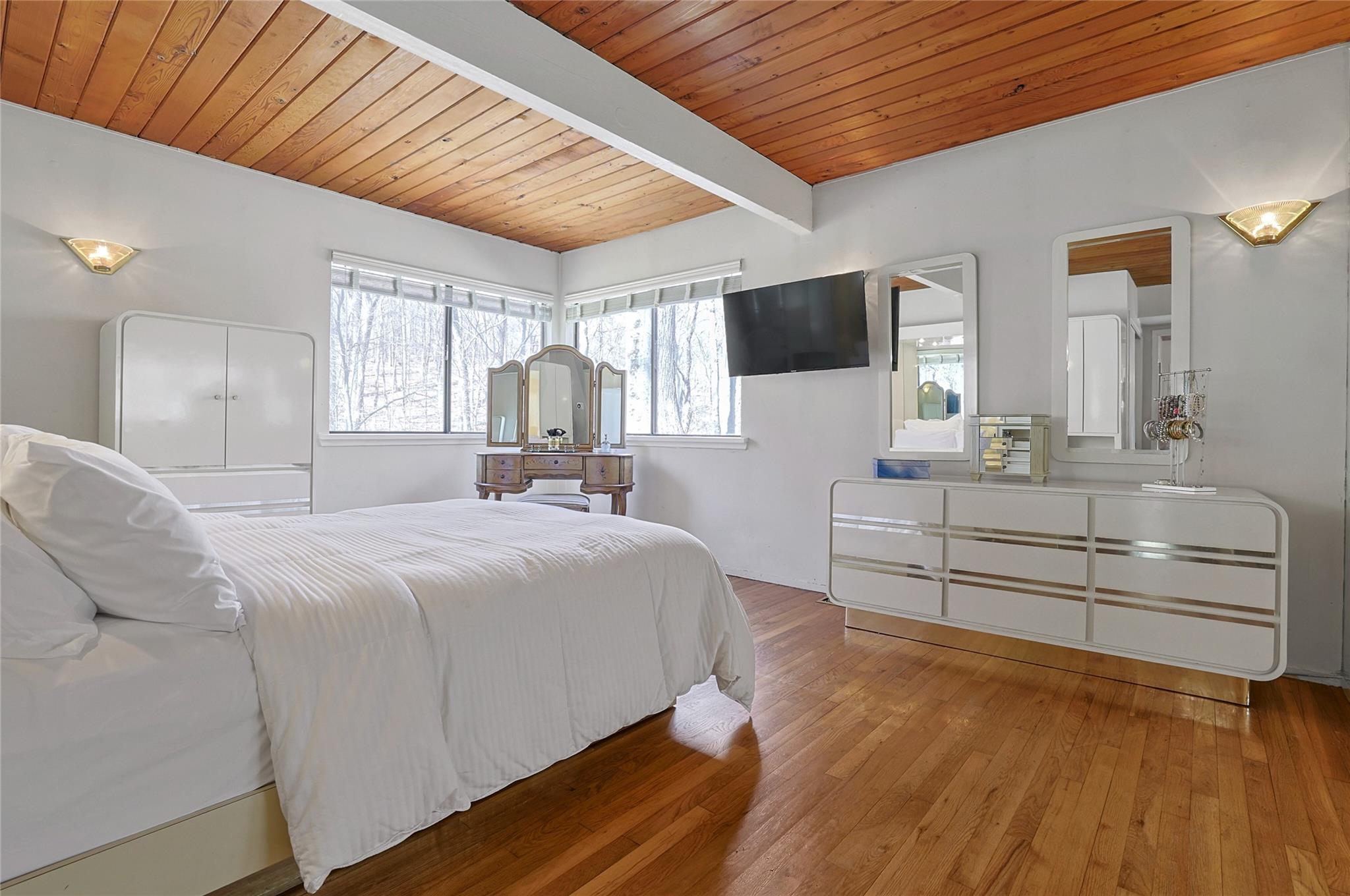 64 Stornowaye Street, Chappaqua, New York image 18