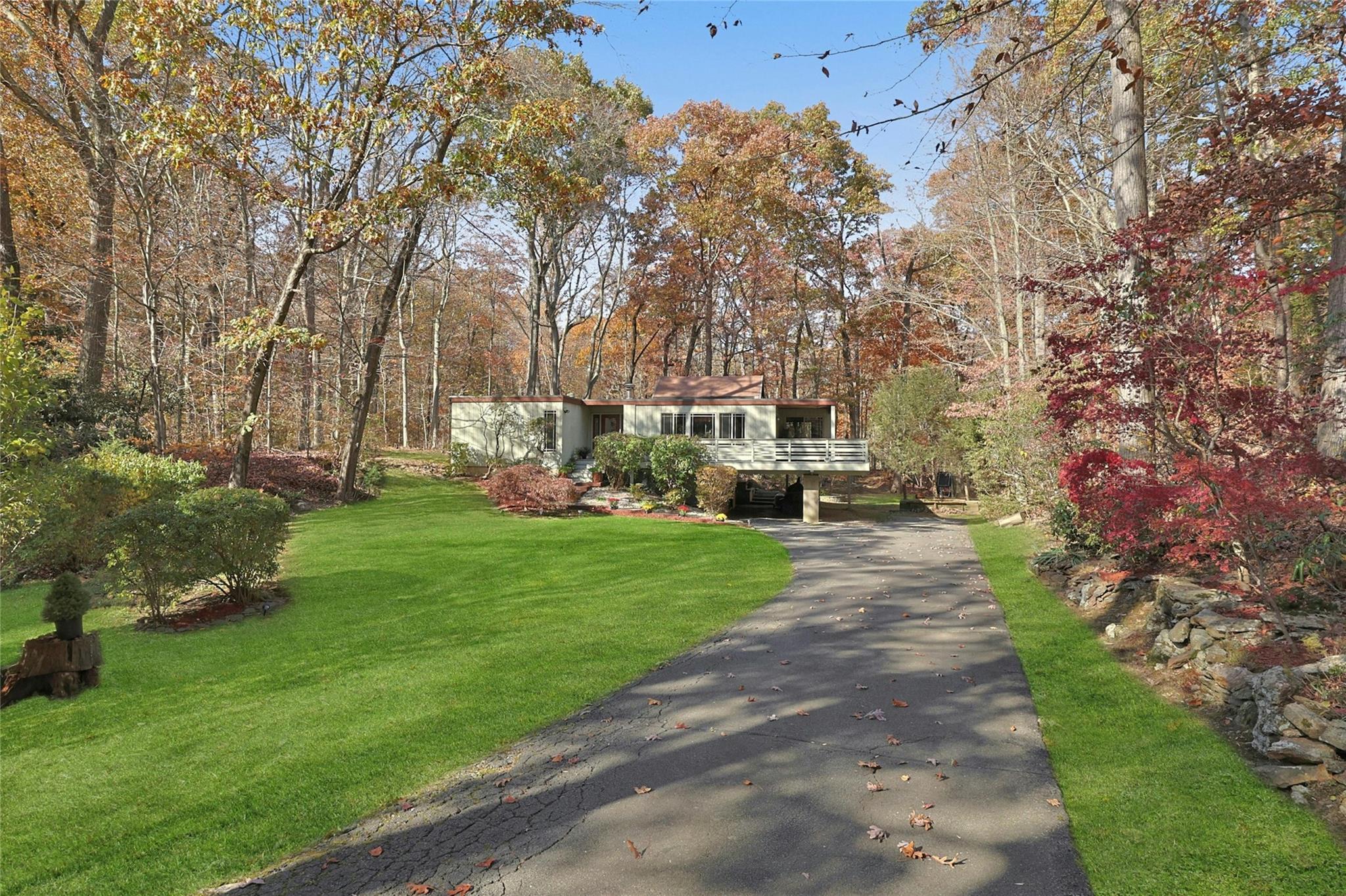 64 Stornowaye Street, Chappaqua, New York image 35