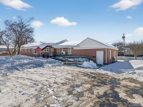 69 Old Temple Hill Road New Windsor NY 12553