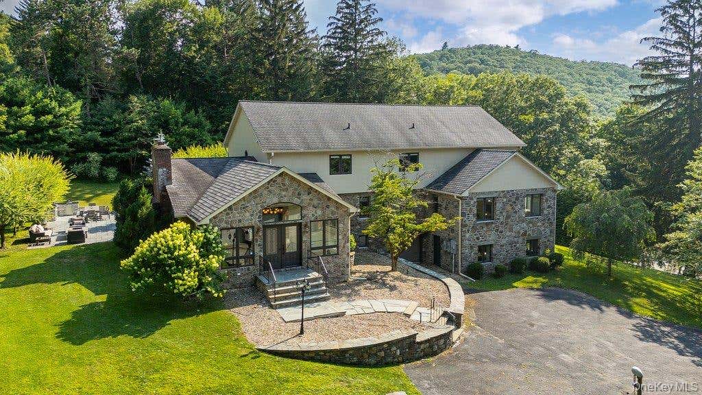 Photo of 237 Mineral Springs Road, Highland Mills, NY 10930 (MLS # 1040759)