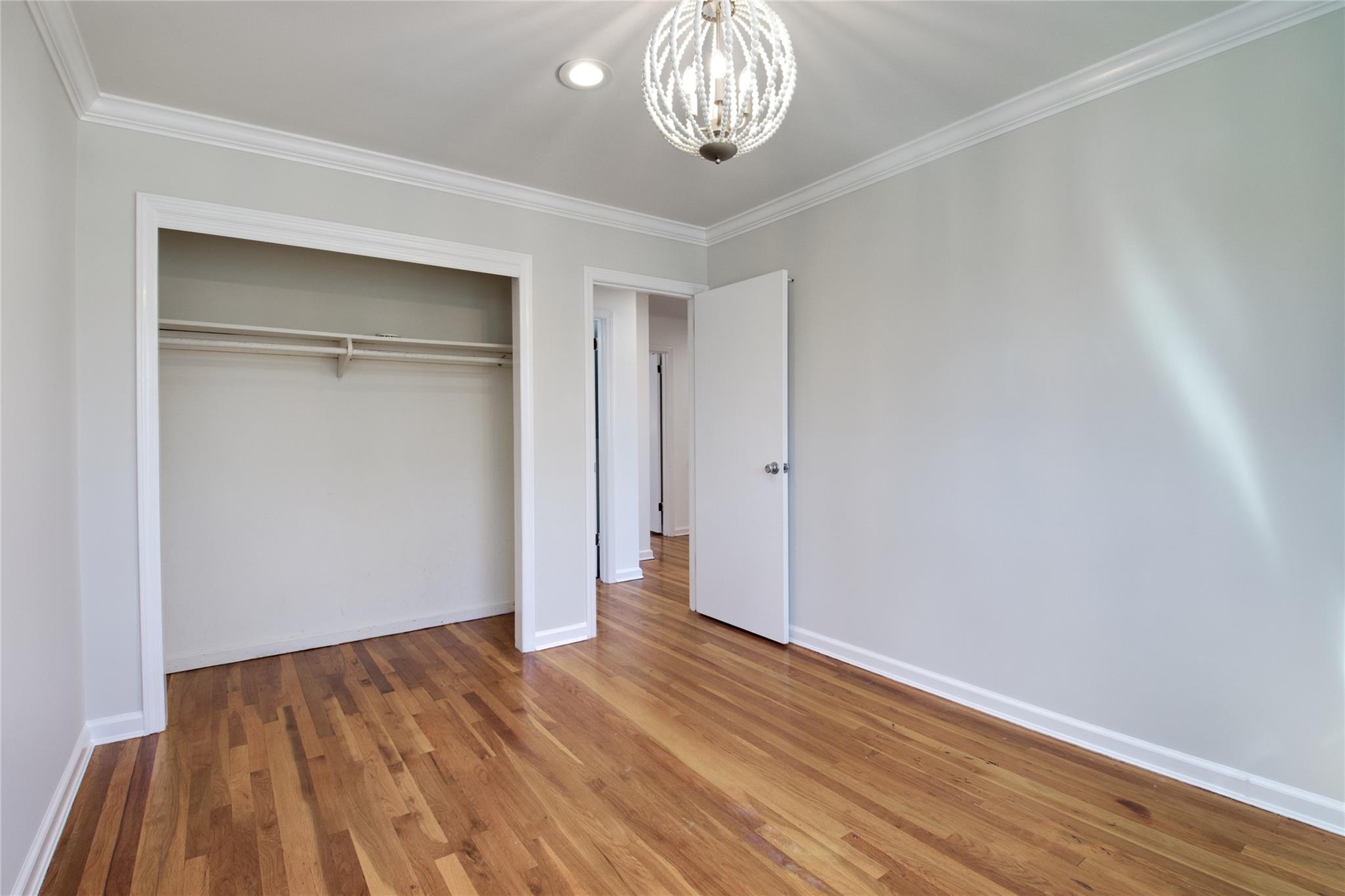 22 Hudson Road, Garden City, New York image 17