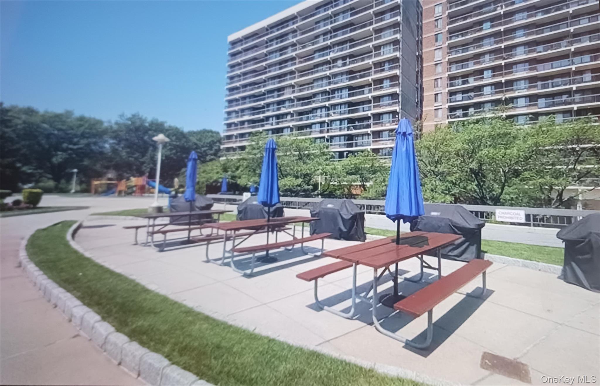 152-18 Union Turnpike 2B