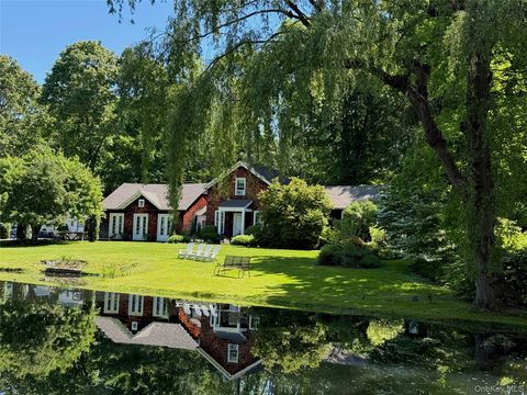 Homes For Rent - 20 Taintor Way<br/> Millbrook, NY 12545