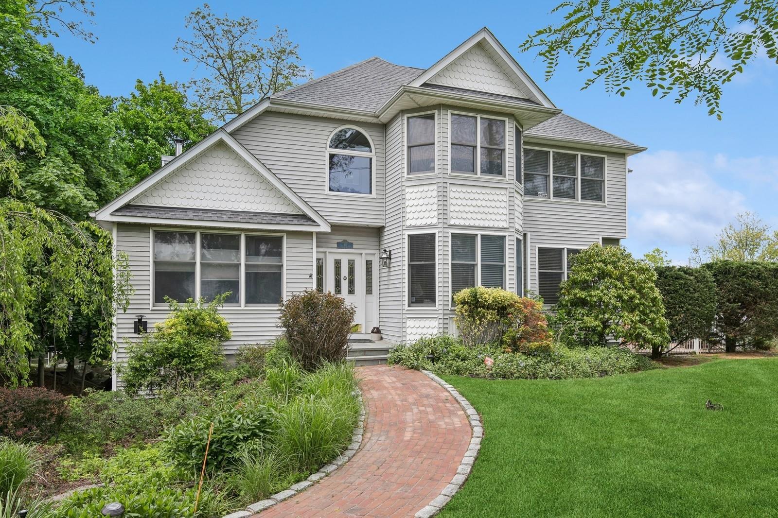 91 Soundview Drive, Rocky Point, New York image 1