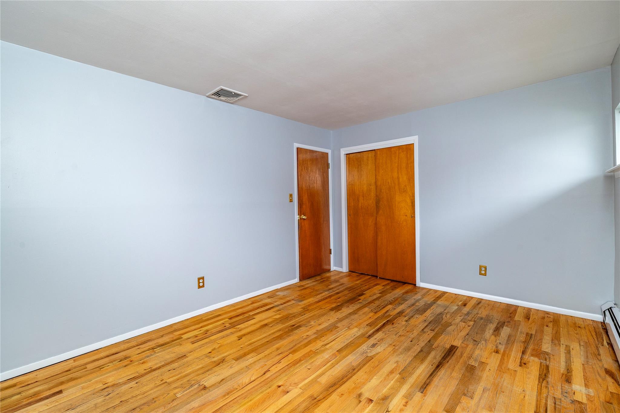 34 E Bedell Street, Freeport, New York image 27