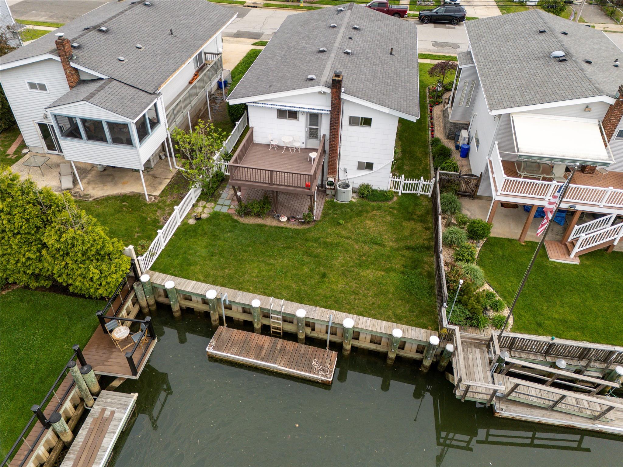 34 E Bedell Street, Freeport, New York image 38