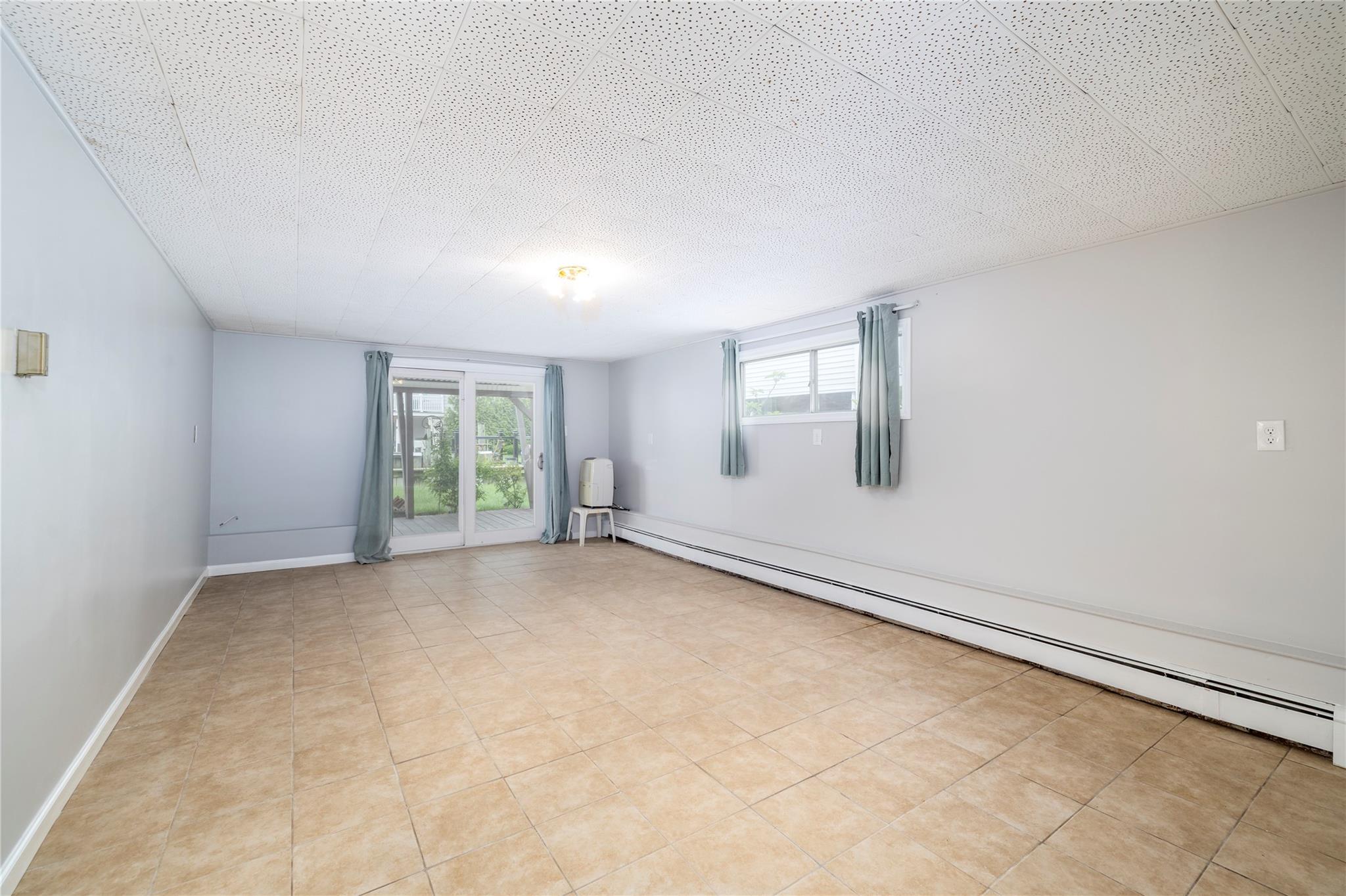 34 E Bedell Street, Freeport, New York image 47