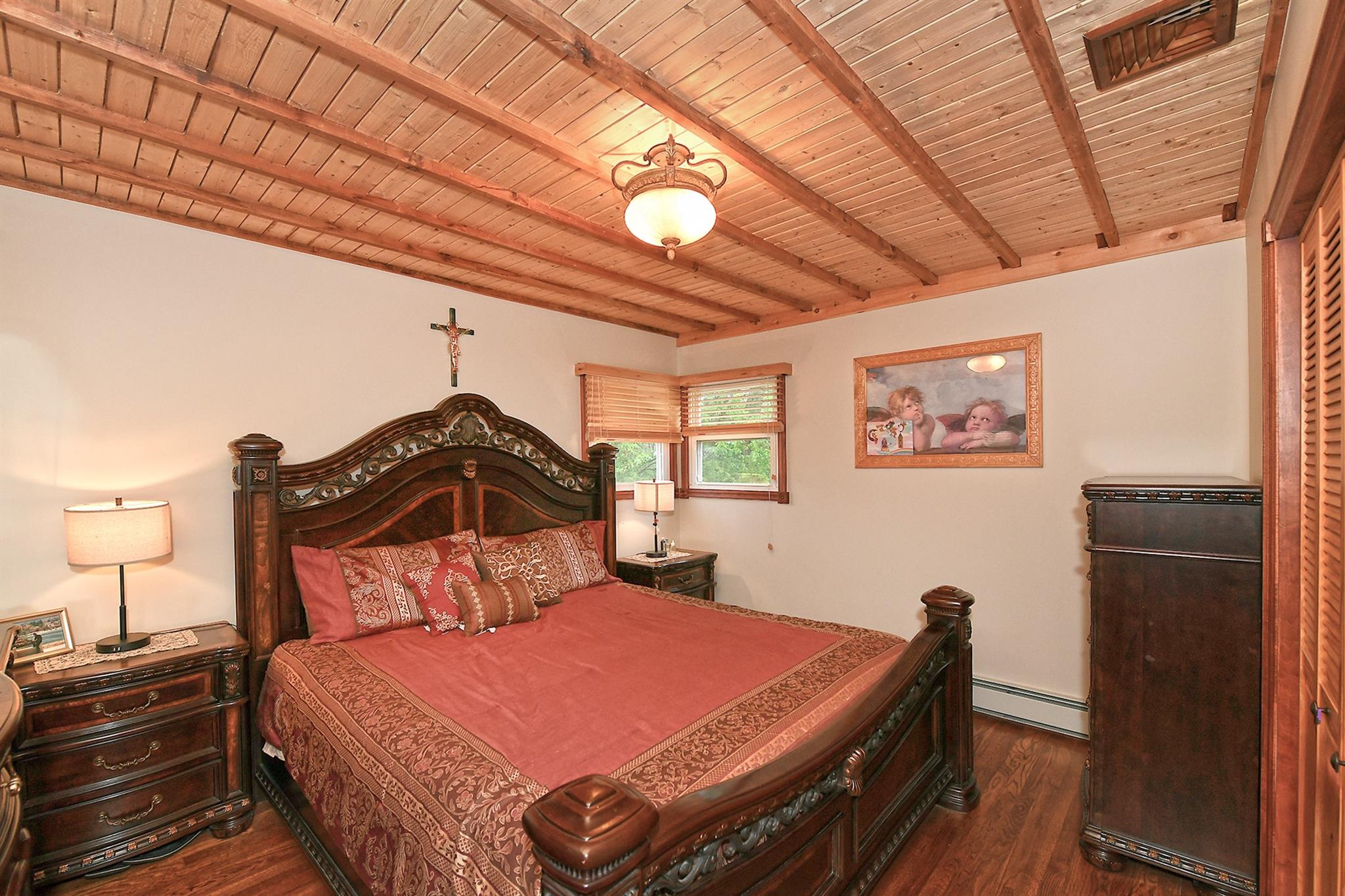52 Santapogue Drive, Lindenhurst, New York image 11