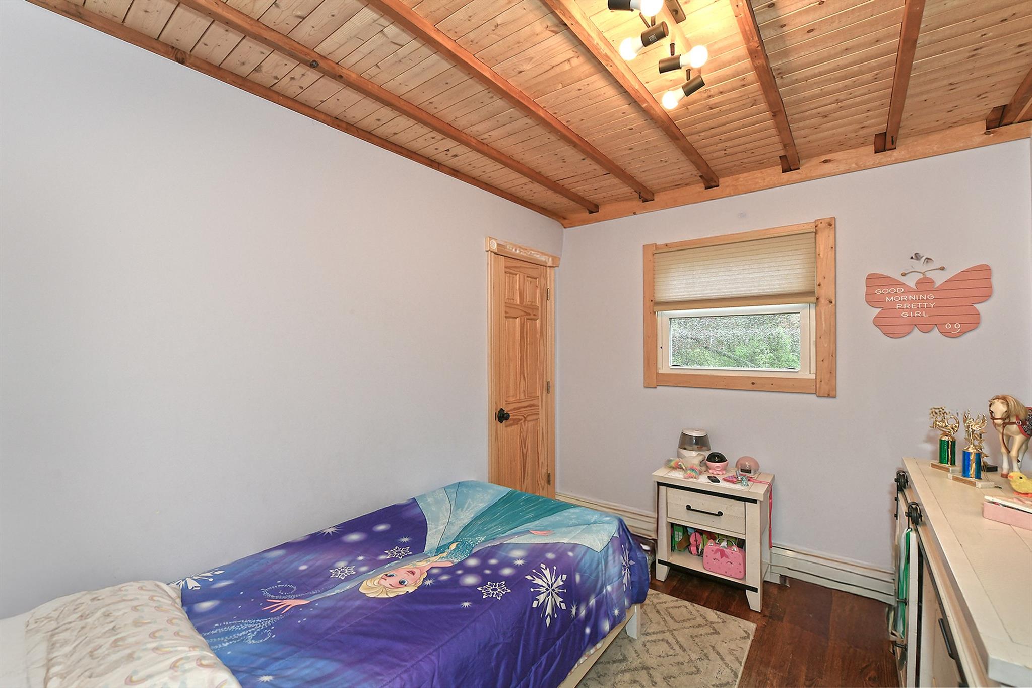 52 Santapogue Drive, Lindenhurst, New York image 10