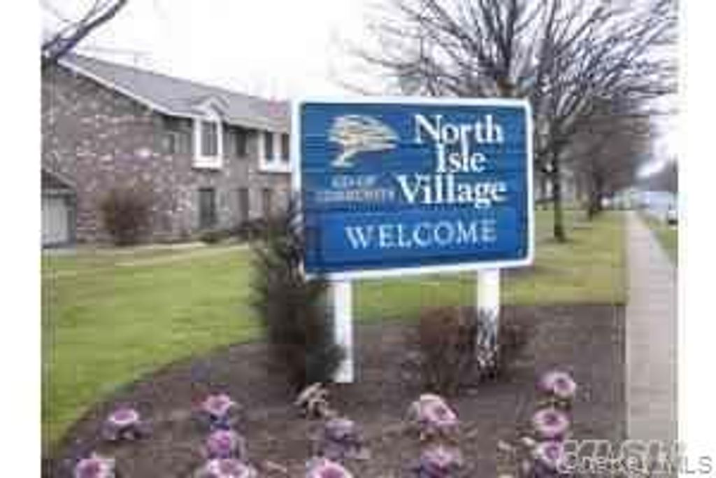 Photo of 226 Pointe Cir #226, Coram, NY 11727 (MLS # 928430)