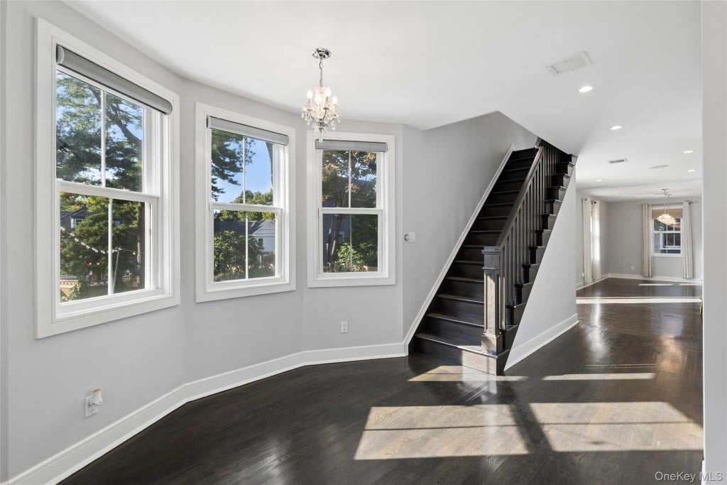 Photo of 18 20th Avenue, Sea Cliff, NY 11579 (MLS # 1062551)