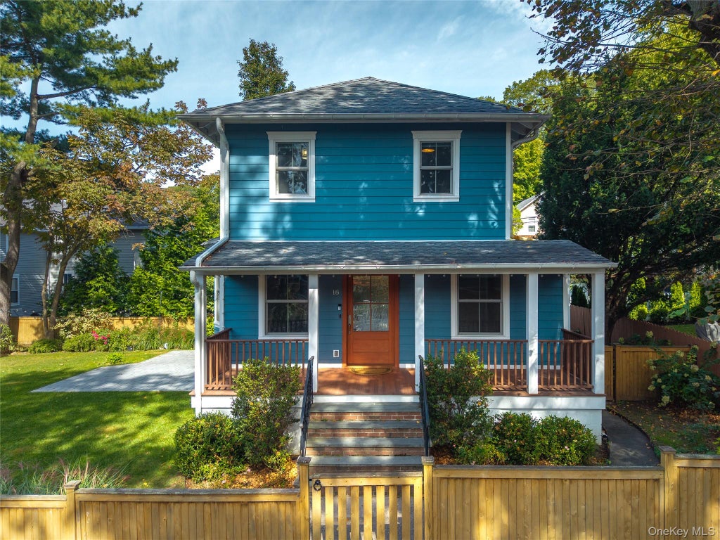 Photo of 18 20th Avenue, Sea Cliff, NY 11579 (MLS # 1062551)