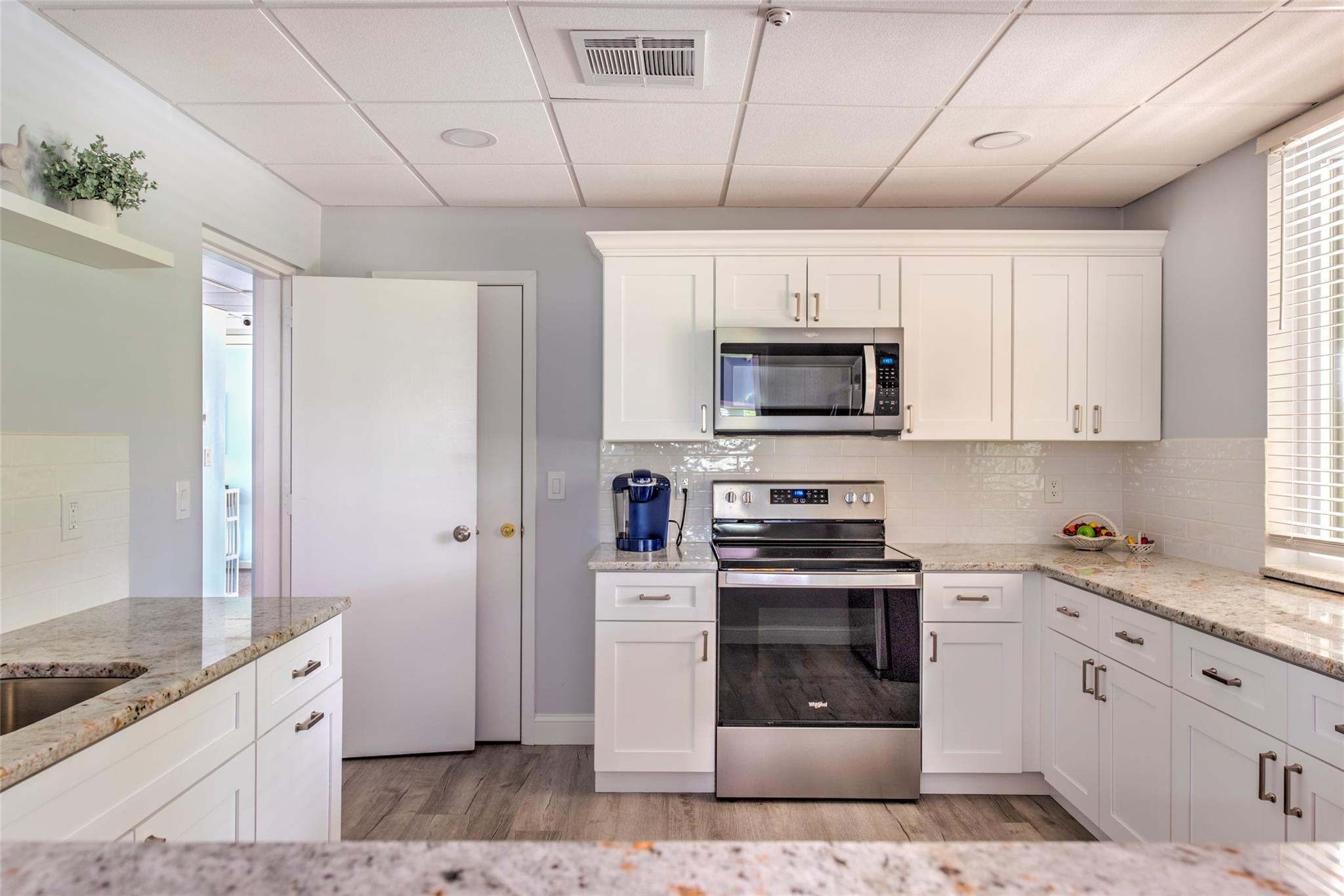 95 Knolls Drive, Stony Brook, New York image 39