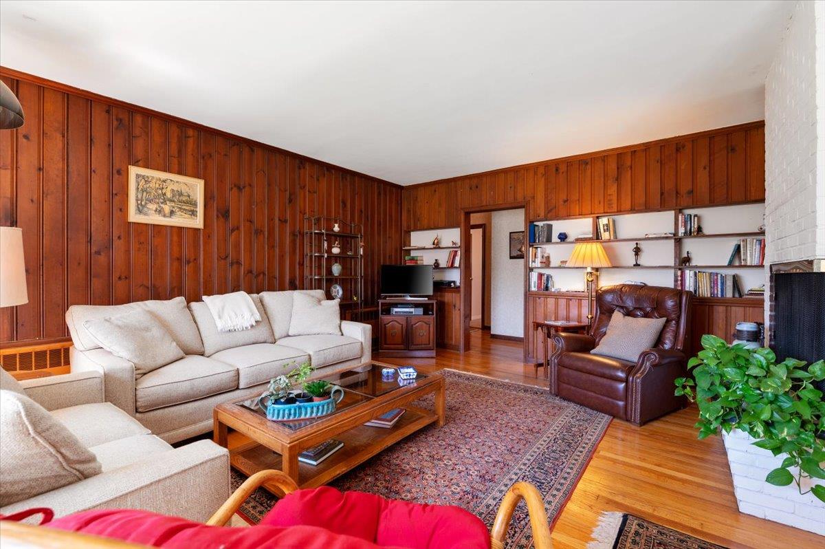 808 De Mott Ave, Baldwin, New York image 7