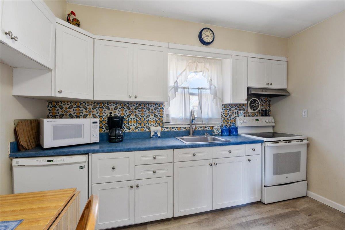808 De Mott Ave, Baldwin, New York image 11