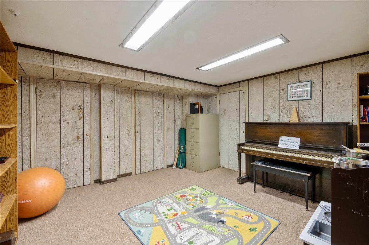 808 De Mott Ave, Baldwin, New York image 21