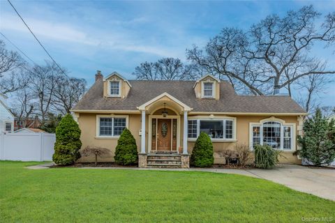 42 Irving Avenue North Babylon NY 11703