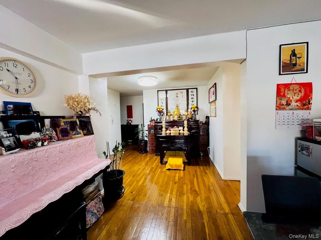 Photo of 80-35 Springfield Boulevard #2M, Queens Village, NY 11427 (MLS # 977308)