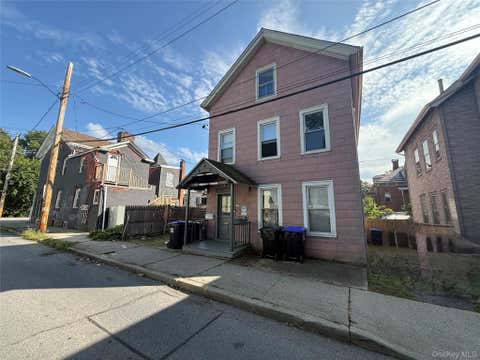 Multifamily For Rent - 2 Charles Street #2<br/> Dutchess County, Poughkeepsie, NY 12601
