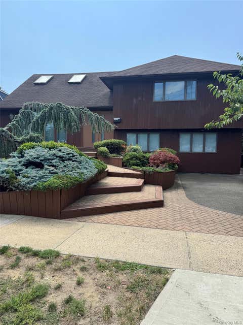 Homes For Sale - 219 Vermont Avenue<br/> Oceanside, NY 11572
