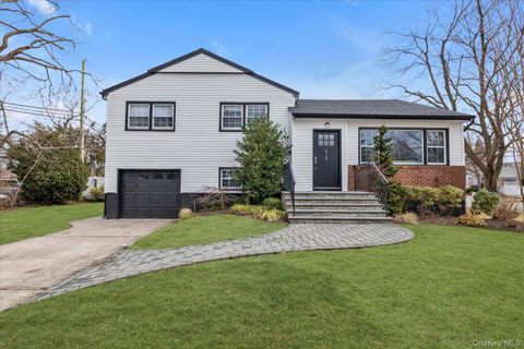 513 Dee Court, East Meadow, NY 11554 - MLS#: 950244