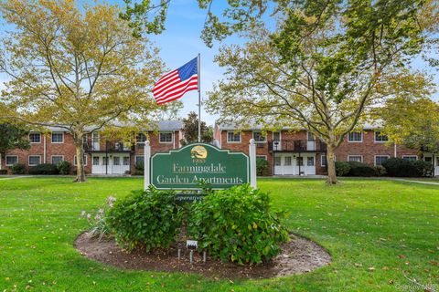 Photo of 1233 Melville Road #54, Farmingdale, NY 11735 (MLS # 927719)