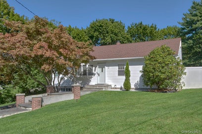 13 Indian Trail White Plains NY 10603
