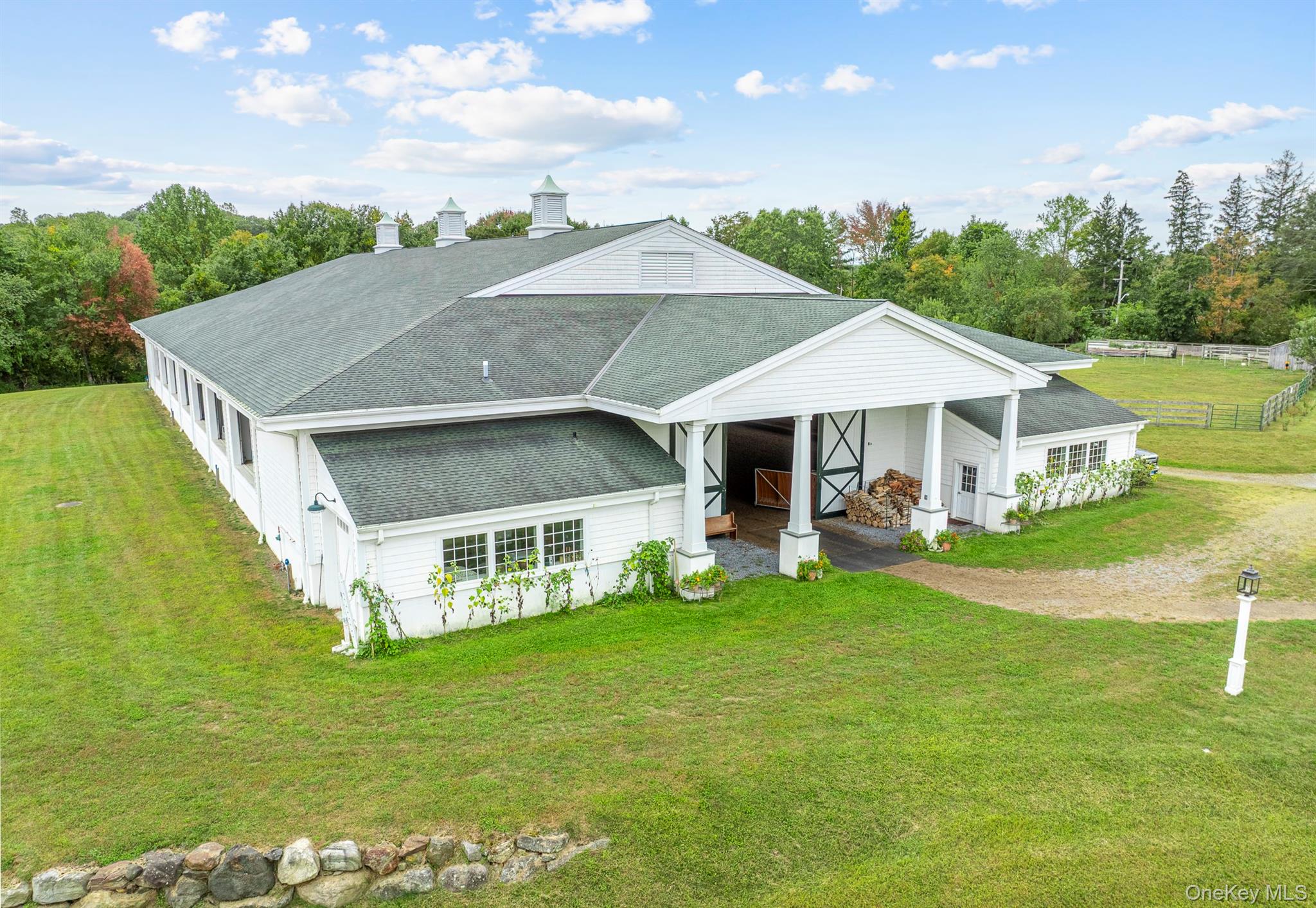 North Salem, New York 10560, United States, 6 Bedrooms Bedrooms, ,5 BathroomsBathrooms,Residential,Active,216625