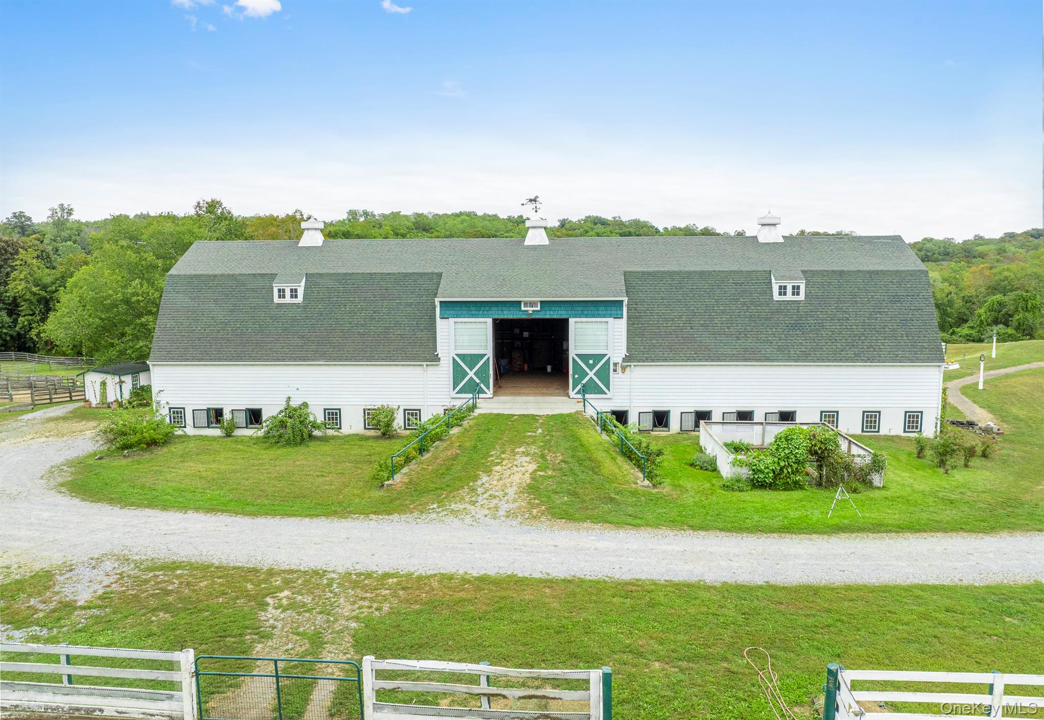 North Salem, New York 10560, United States, 6 Bedrooms Bedrooms, ,5 BathroomsBathrooms,Residential,Active,216625