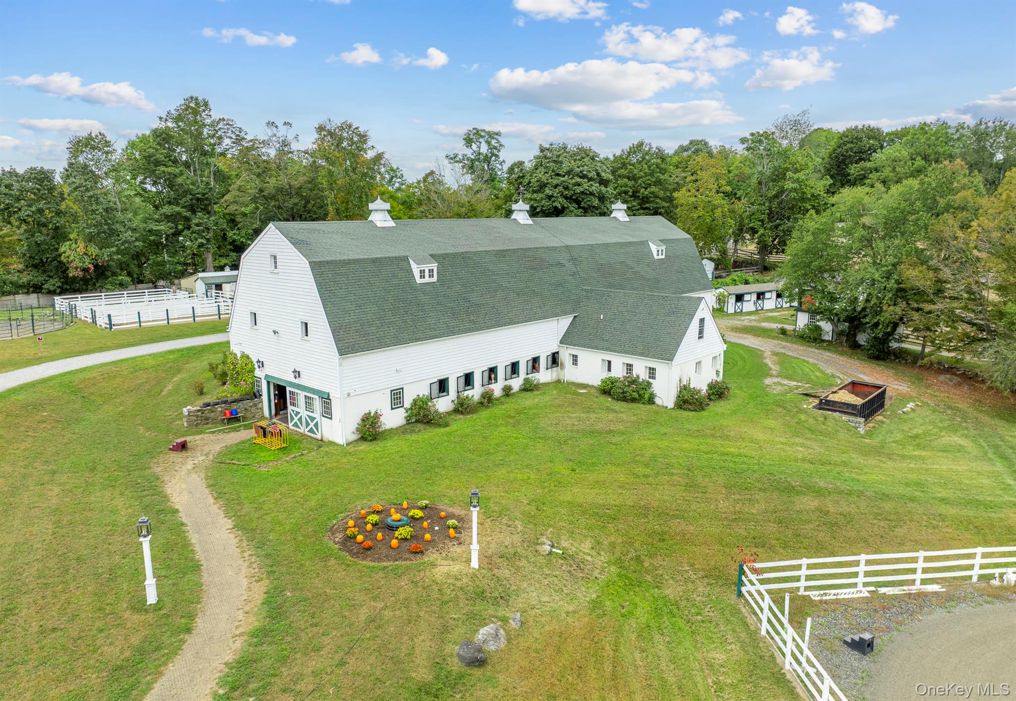 North Salem, New York 10560, United States, 6 Bedrooms Bedrooms, ,5 BathroomsBathrooms,Residential,Active,216625