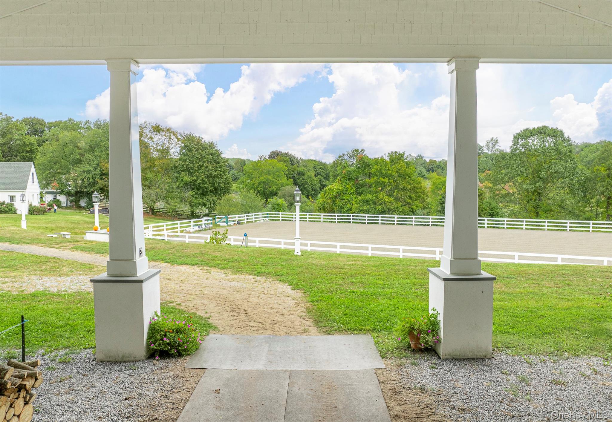 North Salem, New York 10560, United States, 6 Bedrooms Bedrooms, ,5 BathroomsBathrooms,Residential,Active,216625